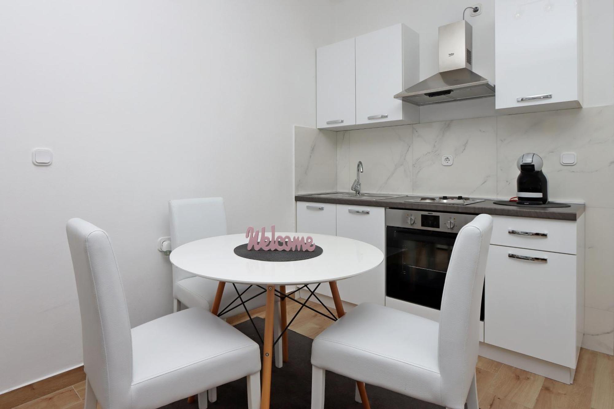 Seaside Apartments With A Swimming Pool Pag - 6412 Pag Town Exteriör bild