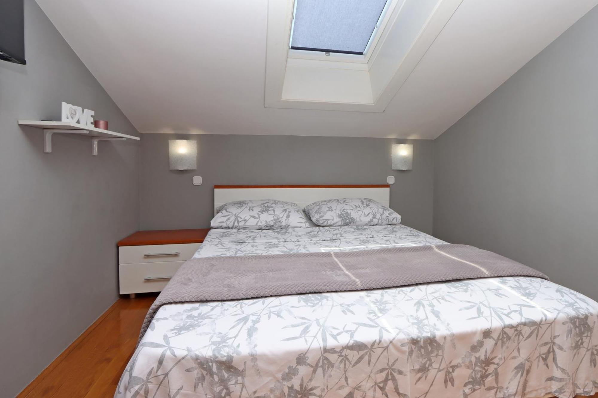 Seaside Apartments With A Swimming Pool Pag - 6412 Pag Town Exteriör bild